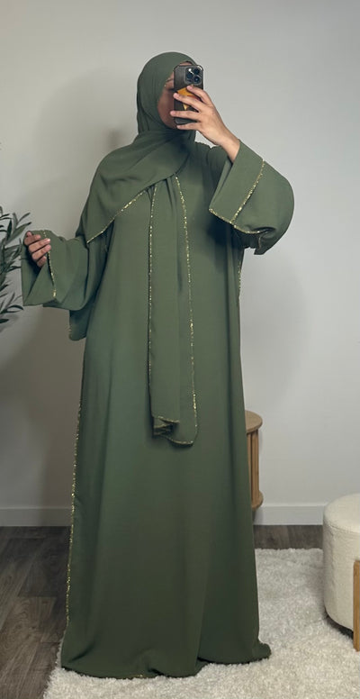 Abaya with integrated veil