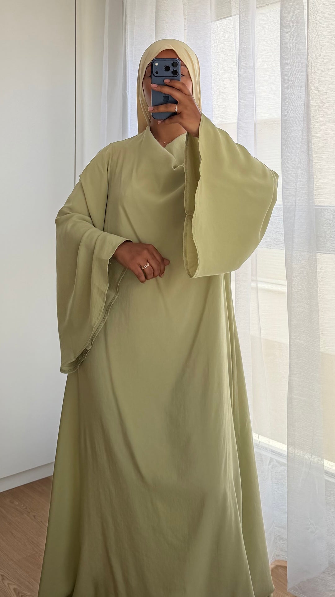 Robe AYSA