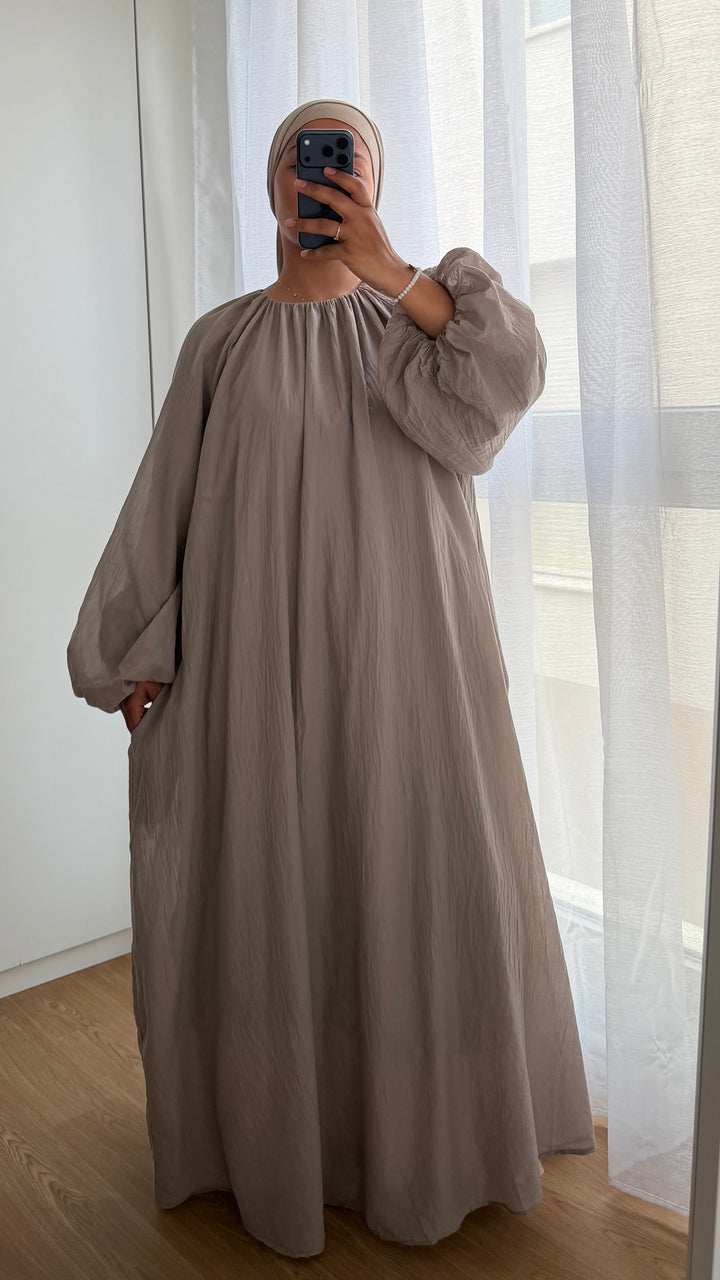 Robe SOBRE (précommande)